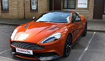 Aston Martin Vanquish (2001-2007)